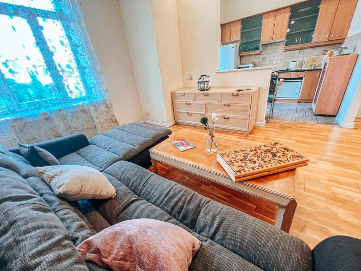 Apartments Rentals Ukraine On Kreshchatik キエフ エクステリア 写真
