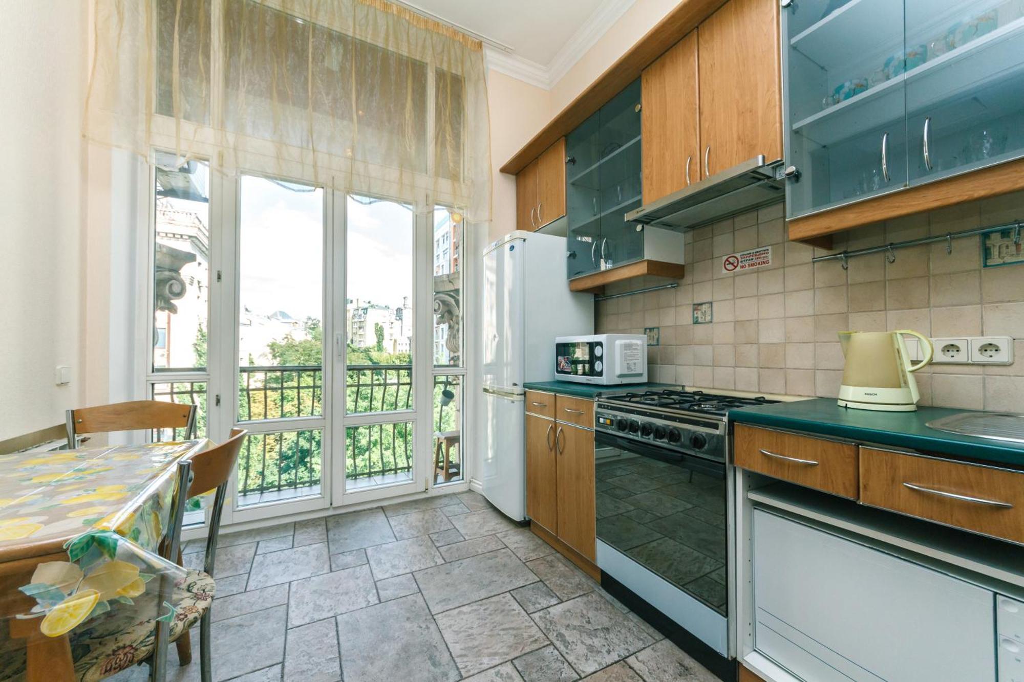 Apartments Rentals Ukraine On Kreshchatik キエフ 部屋 写真