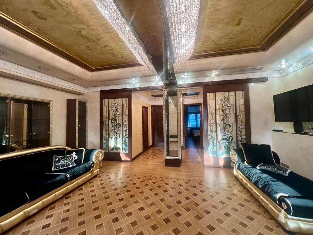 Apartments Rentals Ukraine On Kreshchatik キエフ エクステリア 写真