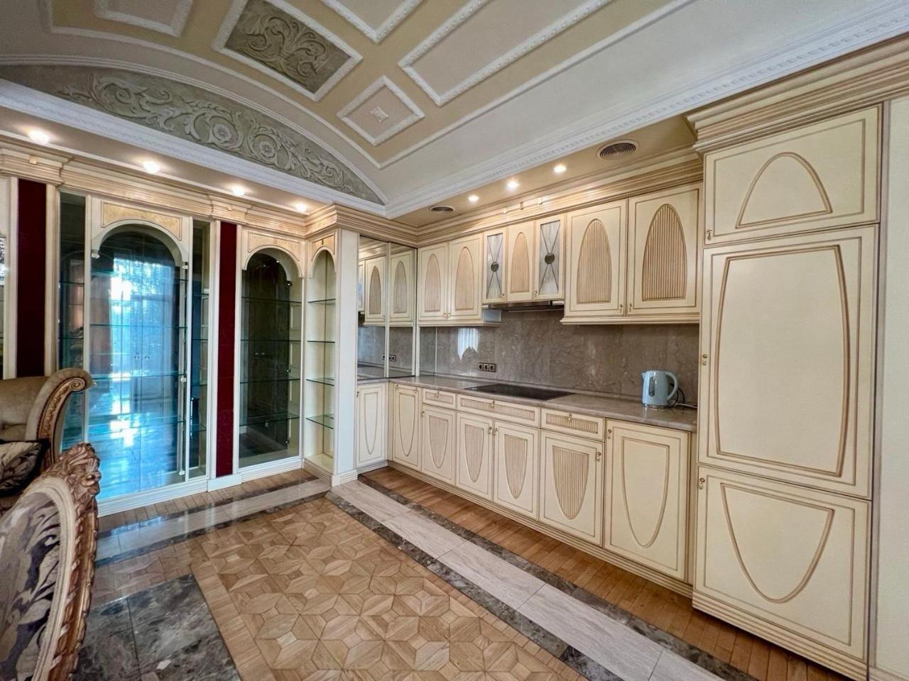Apartments Rentals Ukraine On Kreshchatik キエフ エクステリア 写真